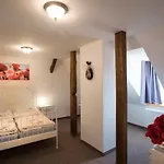 Zamek Liboun Louňovice pod Blaníkem