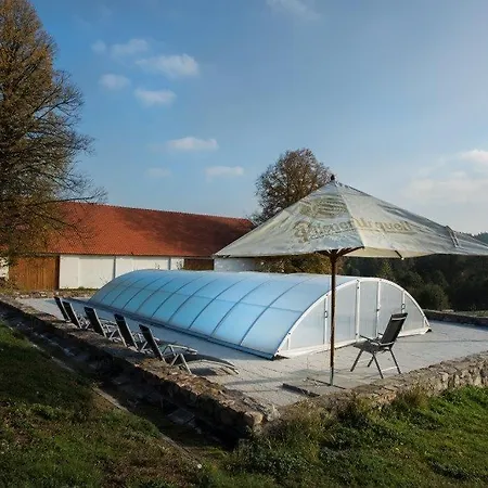 Guest house Zamek Liboun Lounovice pod Blanikem