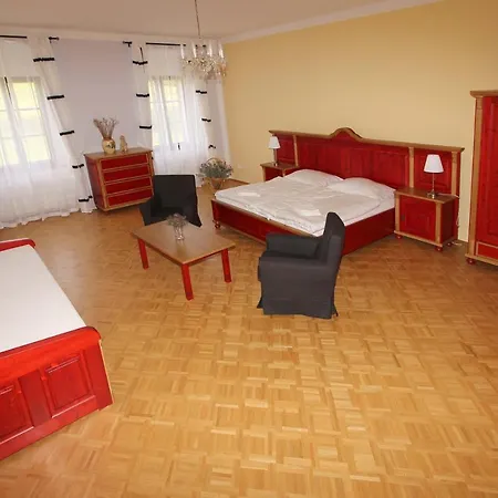 Zamek Liboun Guest house *