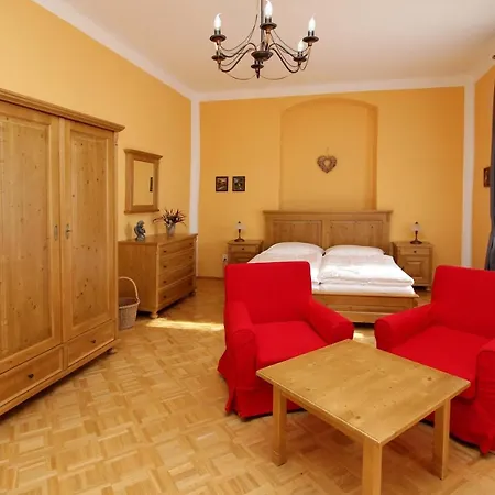 Zamek Liboun Guest house Lounovice pod Blanikem