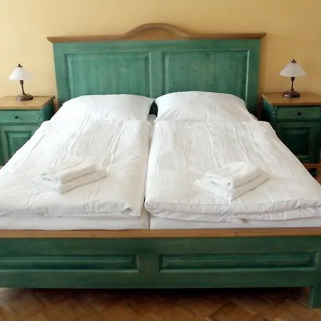 Guest house Zamek Liboun