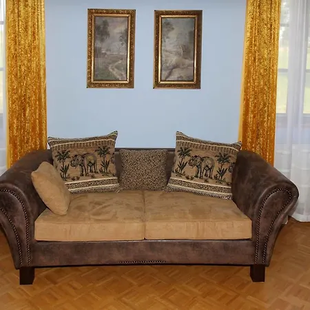 Casa de hóspedes Zamek Liboun 3*