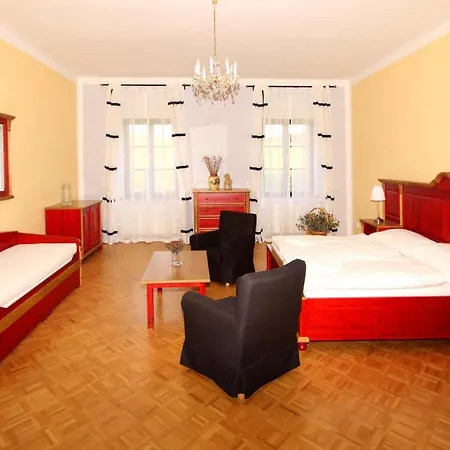 Guest house Zamek Liboun