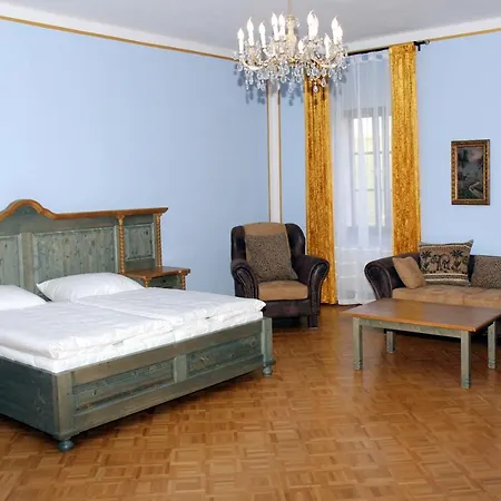 Guest house Zamek Liboun