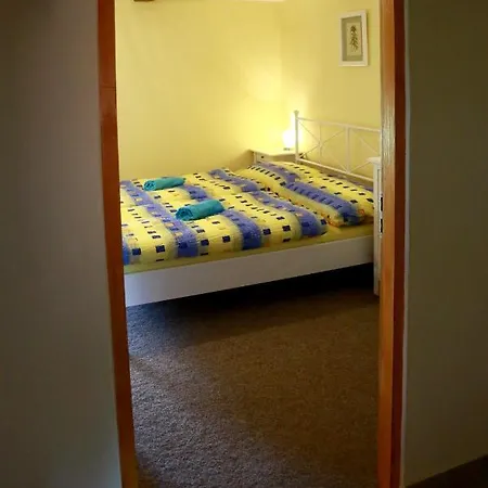 Guest house Zamek Liboun 3*
