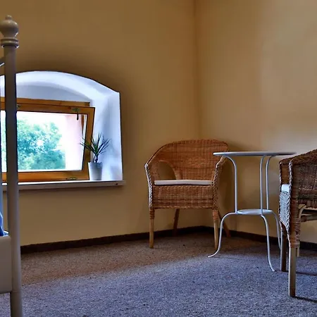 Zamek Liboun 3* Louňovice pod Blaníkem