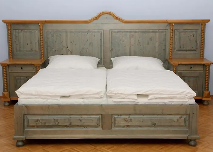 Zamek Liboun 3* Louňovice pod Blaníkem