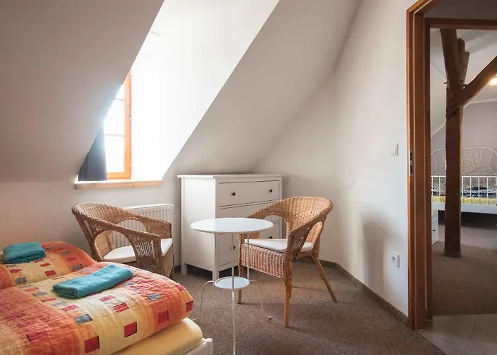 Gasthuis Zamek Liboun Louňovice pod Blaníkem