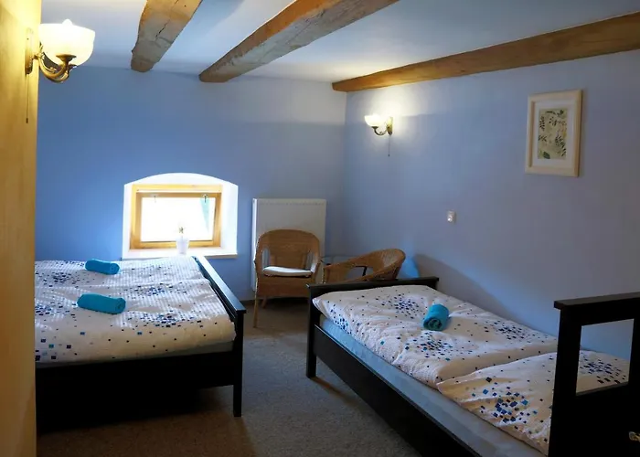 Zamek Liboun 3* Louňovice pod Blaníkem