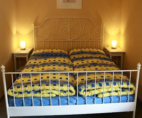 Zamek Liboun 3* Louňovice pod Blaníkem