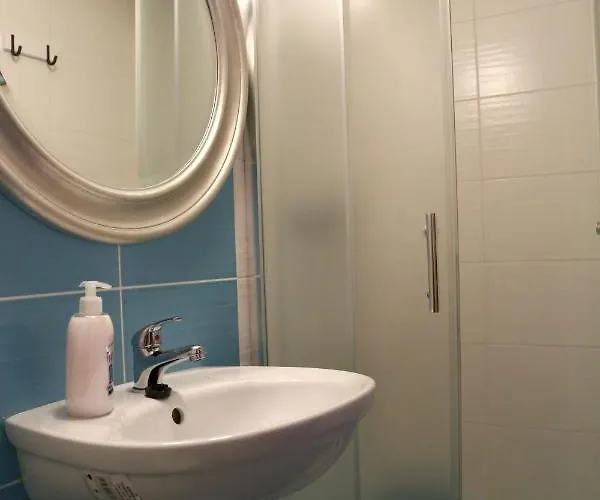 Zamek Liboun Gasthuis 3*