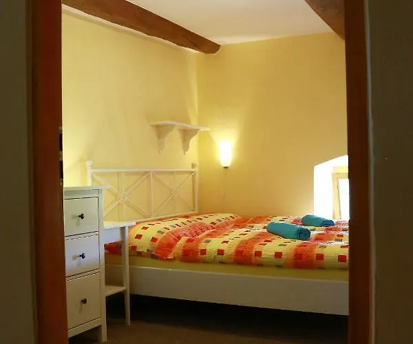 Gasthuis Zamek Liboun Louňovice pod Blaníkem